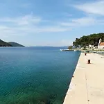 Ana Marija *