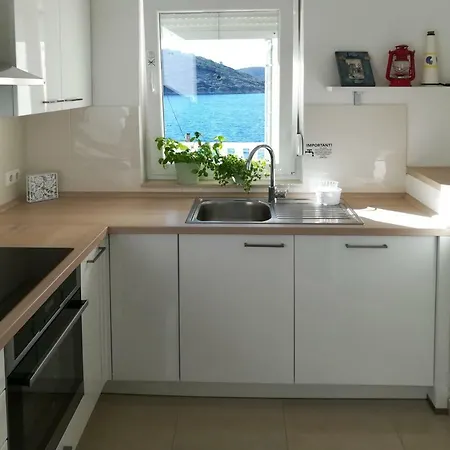 アパート Ana Marija Savar